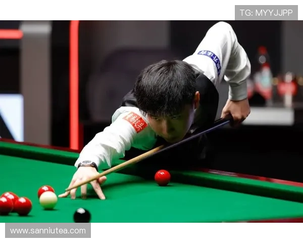 从球杆到绿呢台探寻台球运动中的技巧艺术与心理博弈