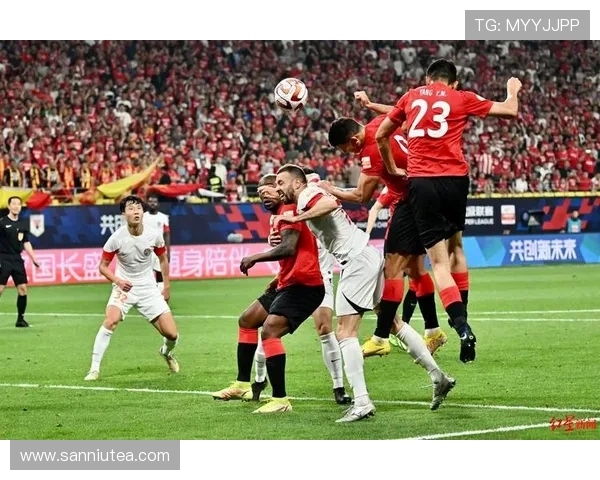 成都蓉城迎战强敌 全力冲击联赛新高 向胜利发起冲刺