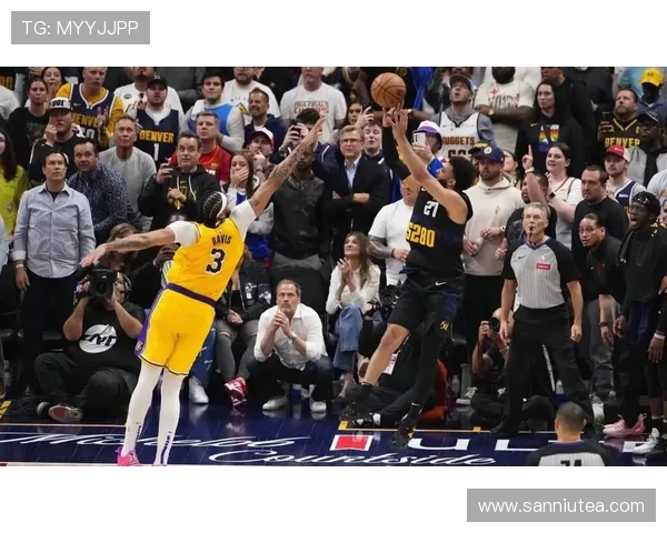 勇士与湖人激战四月五日经典对决再现篮球魅力与激情